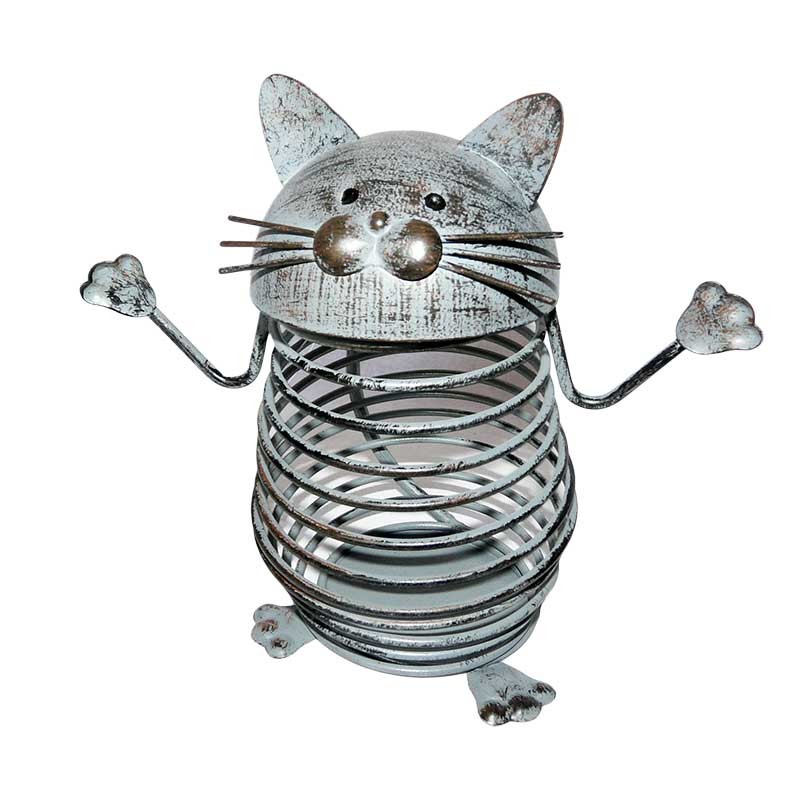chat en métal